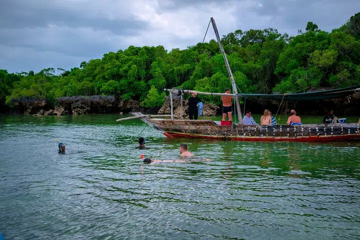 safari blue dhow